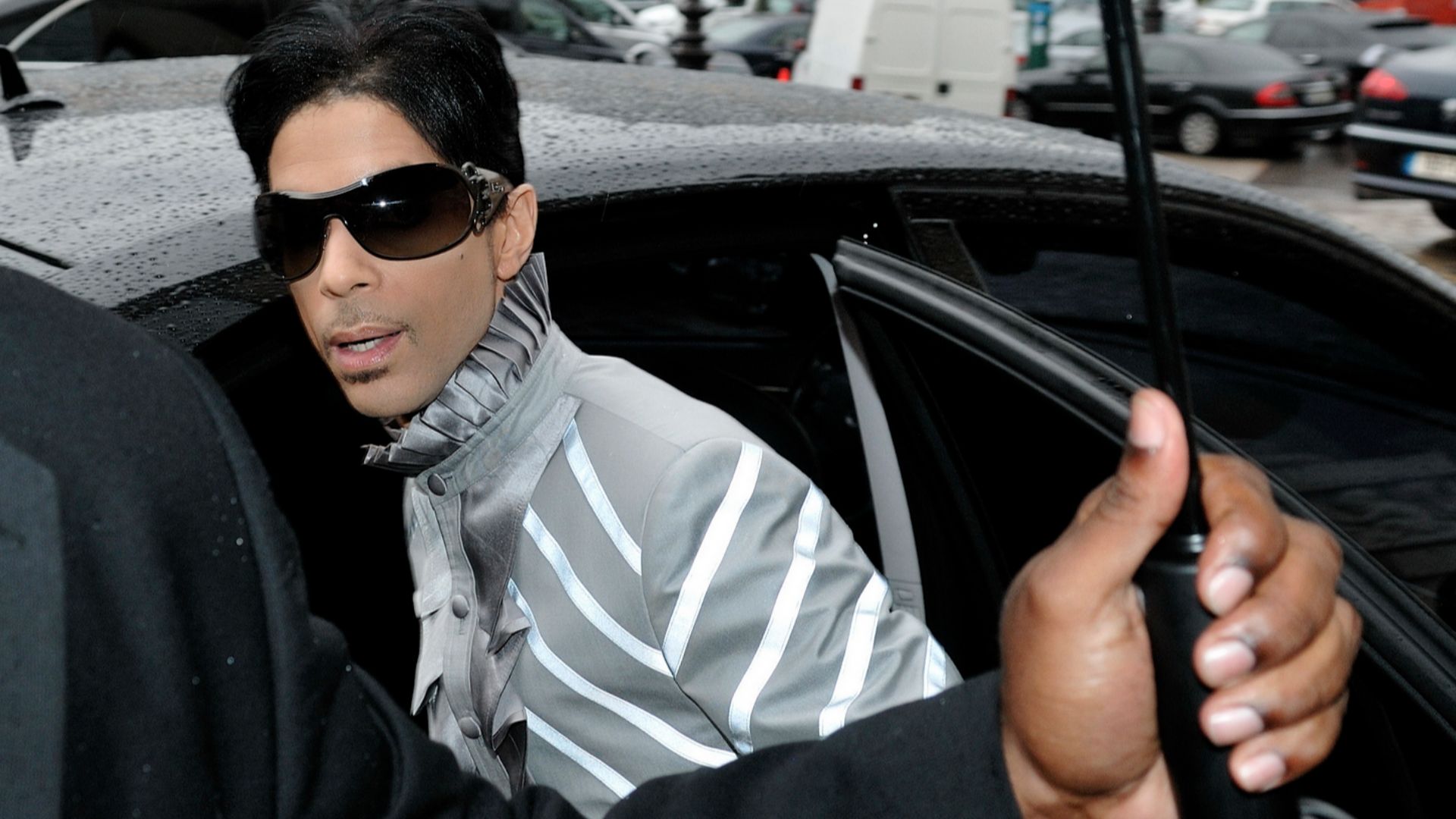 File:Prince, People au Défilé Channel, Printemps-Eté 2010.jpg