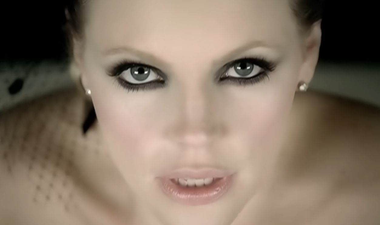 Screenshot from Not Ready To Make Nice (2006)