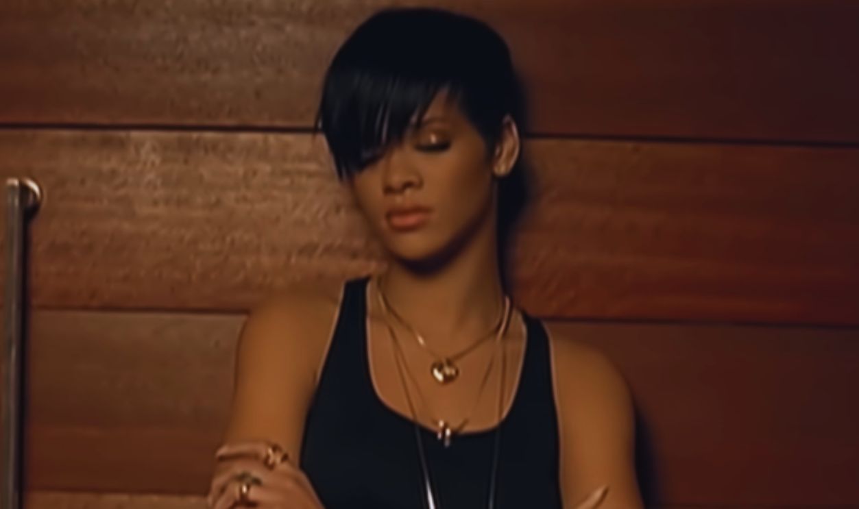 Screenshot from Take A Bow (2008)