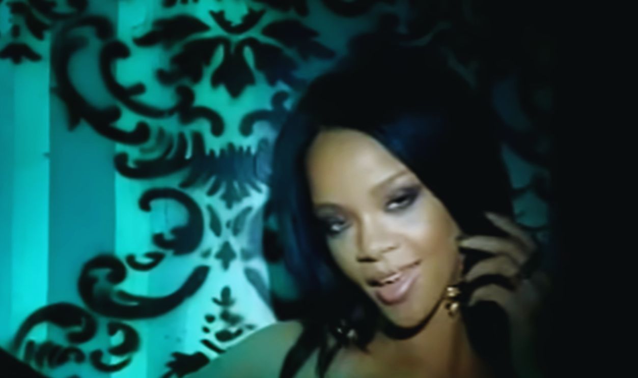 Screenshot from Don’t Stop The Music (2007)