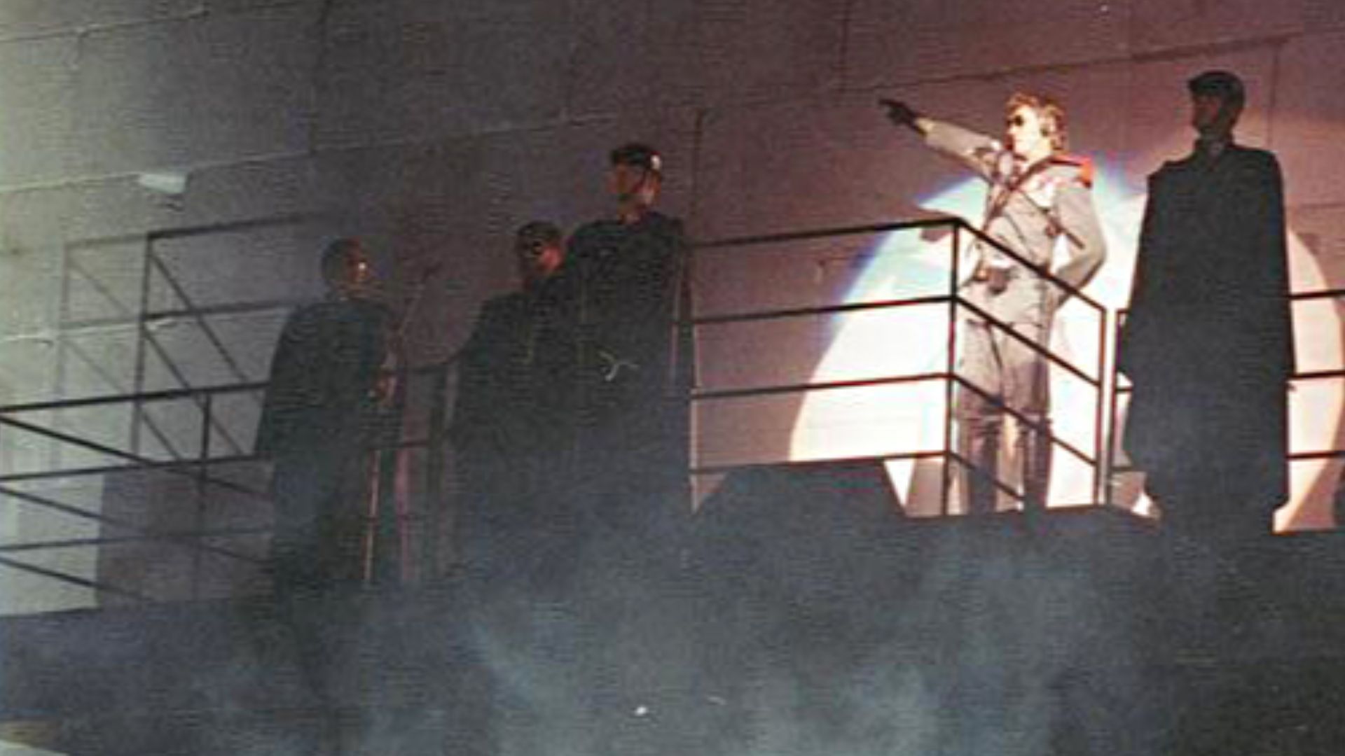 For documentary purposes the German Federal Archive often retained the original image captions, which may be erroneous, biased, obsolete or politically extreme. Berlin, Aufführung der Rockoper