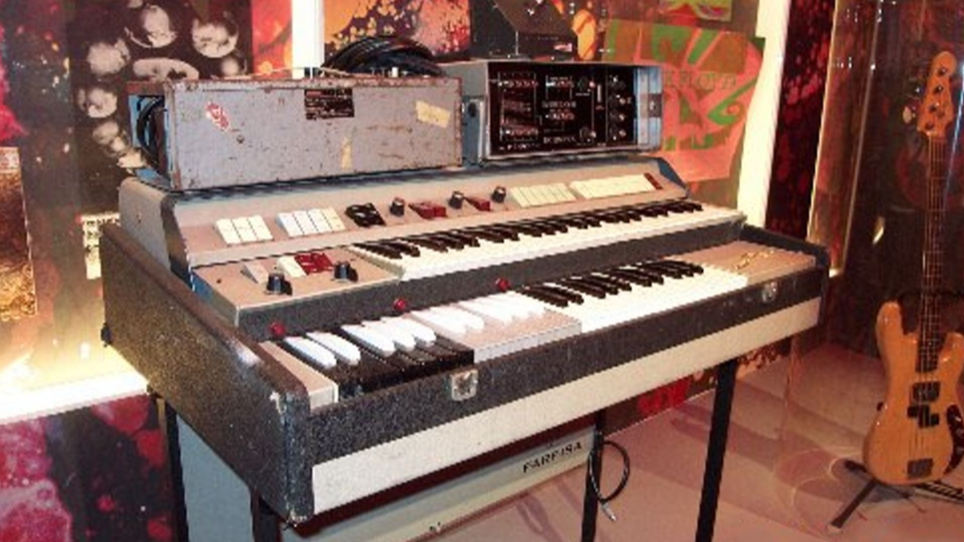 Farfisa Compact Duo (2nd version). Photos of the