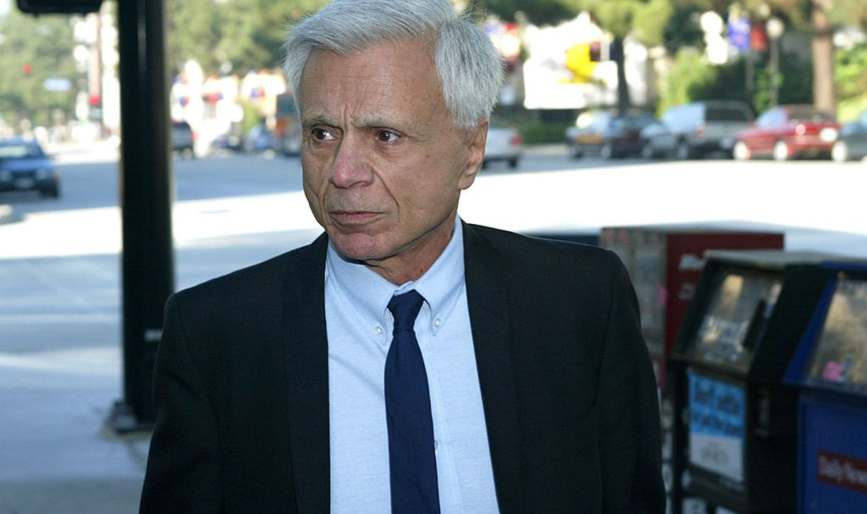 BURBANK, CA - AUGUST 24: Actor Robert Blake arrives arrives for the wrongful-death lawsuit filed against him by the children of the his slain wife, Bonnie Lee Bakley, at the Burbank County Courthouse on August 24, 2005 in Burbank, California.
