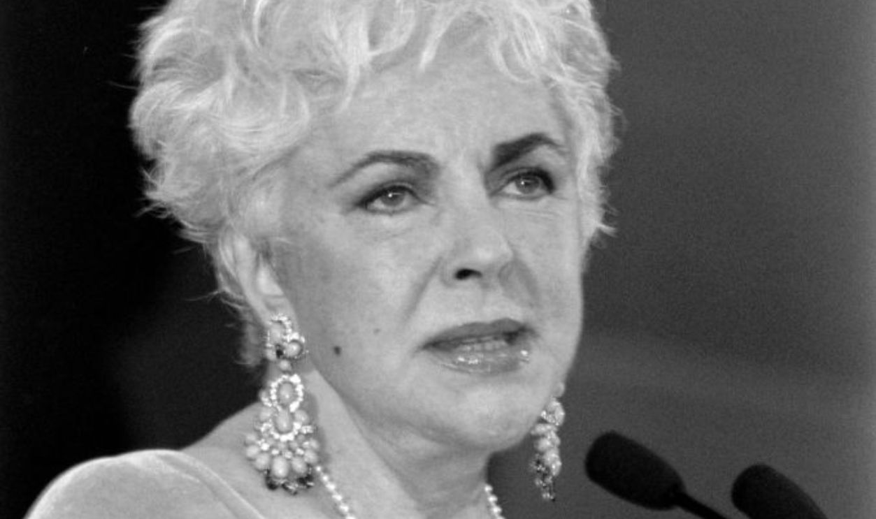 Elizabeth Taylor attends 