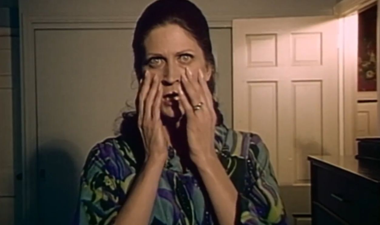 Screenshot from Season of the Witch (1972) 