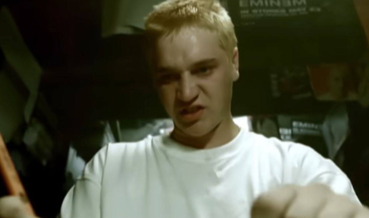 Screenshot from Stan (2000)