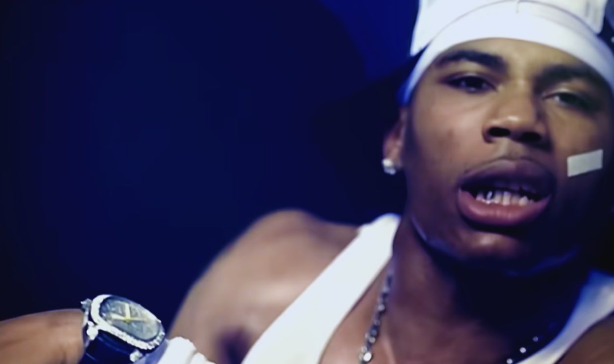 Screenshot from Hot in Herre (2002)