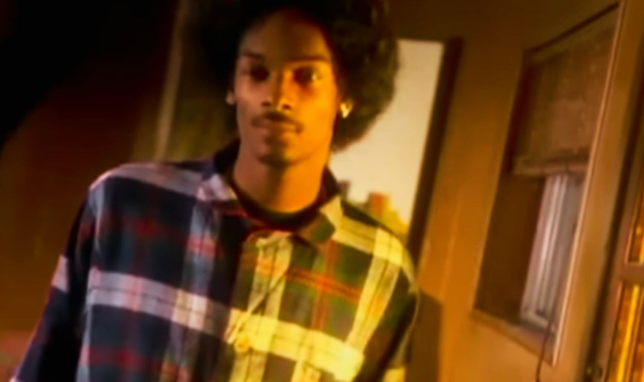 Screenshot from Gin & Juice (1994)
