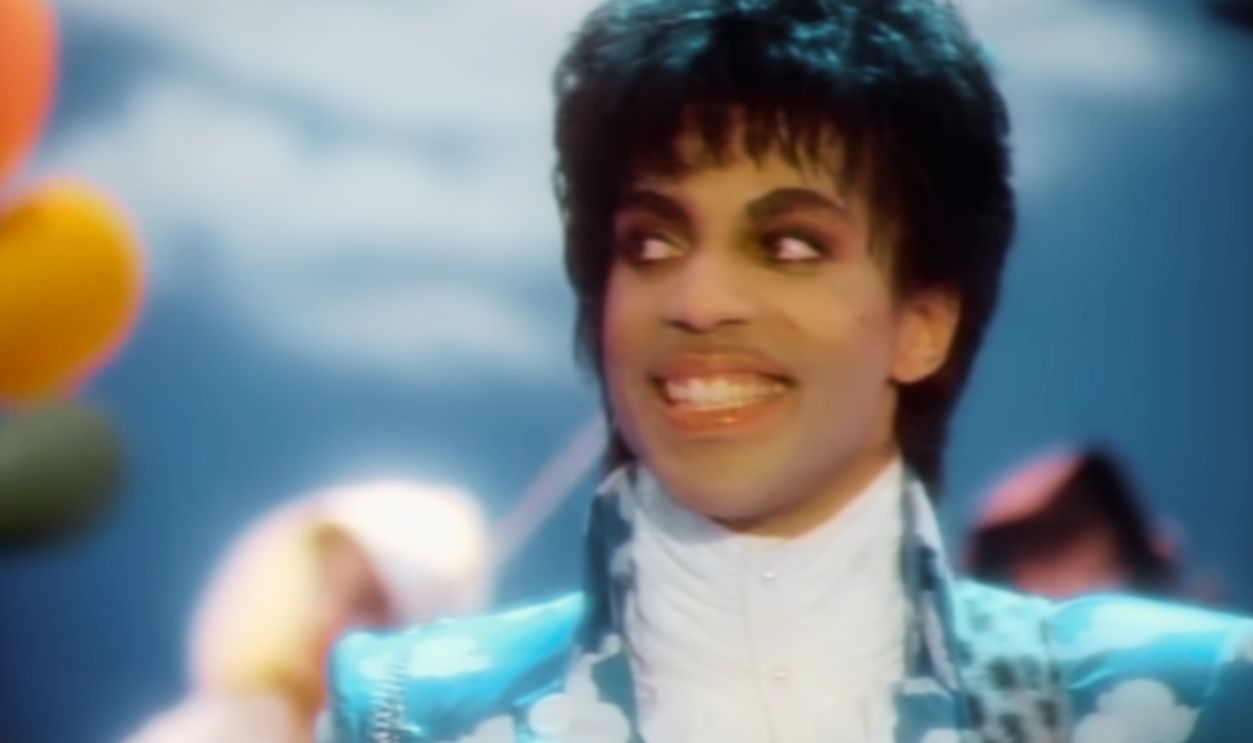 Screenshot from Raspberry Beret (1985)