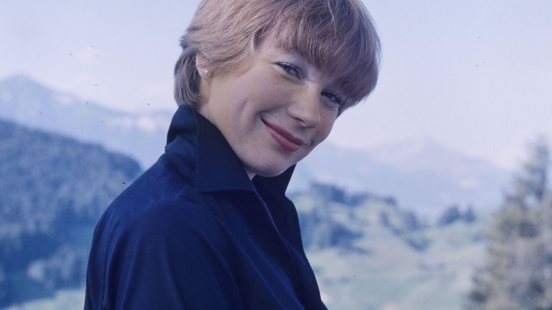 Shirley MacLaine svájci látogatásakor