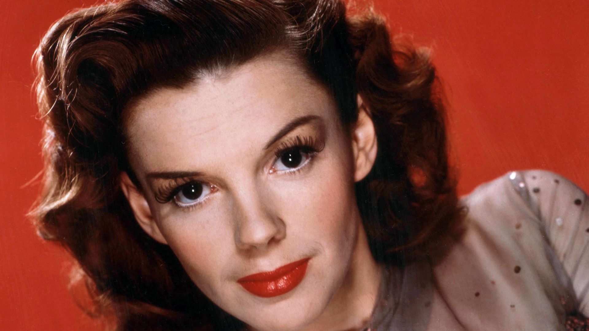 A publicity photo of Judy Garland used in conjunction with The Harvey Girls (1946).