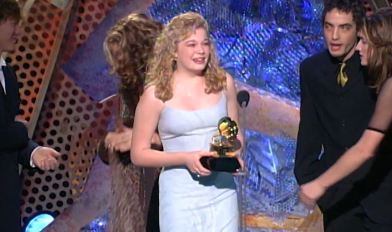 Screenshot from 39th GRAMMY Awards (1997) 
