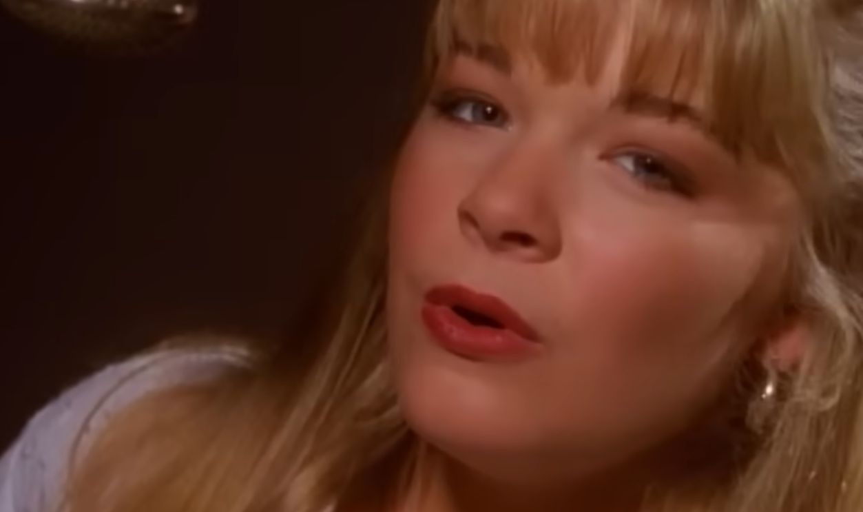 Screenshot from Blue by LeAnn Rimes (1996) 