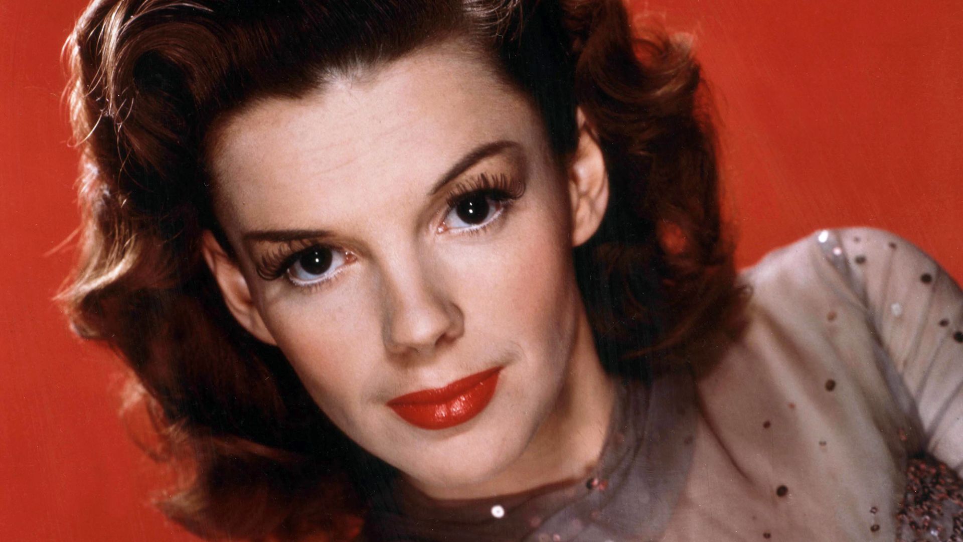 A publicity photo of Judy Garland used in conjunction with The Harvey Girls (1946).