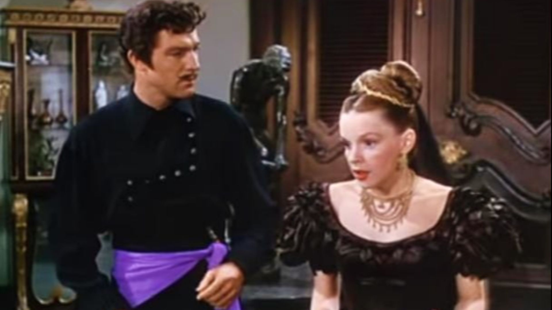 Gene Kelly & Judy Garland in The Pirate - trailer (cropped screenshot)
