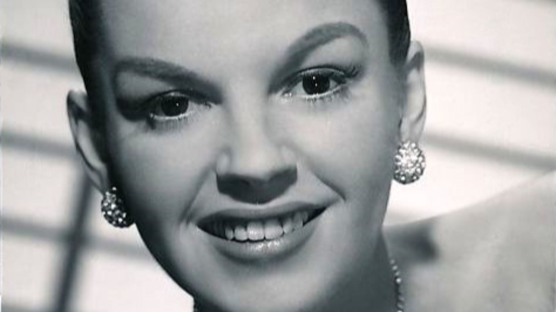Publicity photograph of Judy Garland