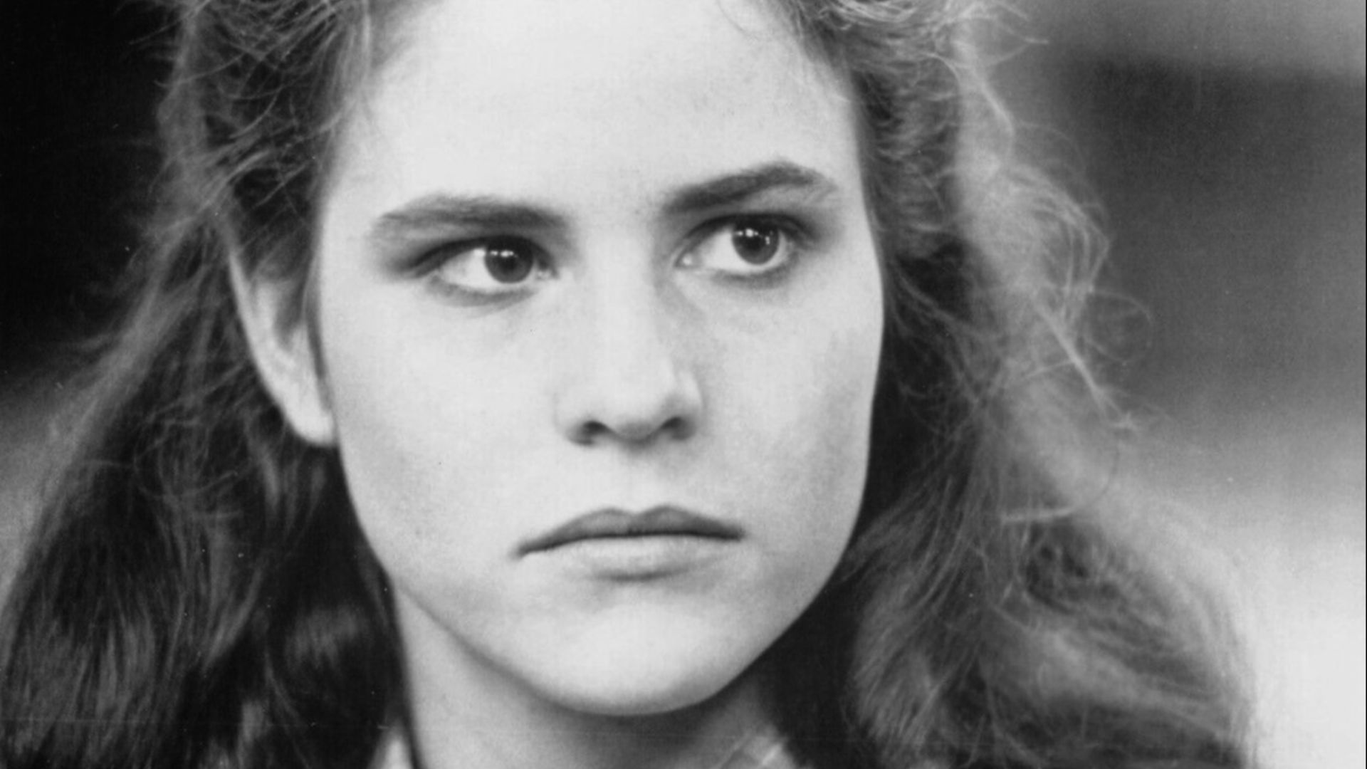 RUNAWAY - Alley Sheedy guest-stars as a freedom-seeking girl who runs away to Chicago -- only to fall under the influence of a notorious vice lord -- in