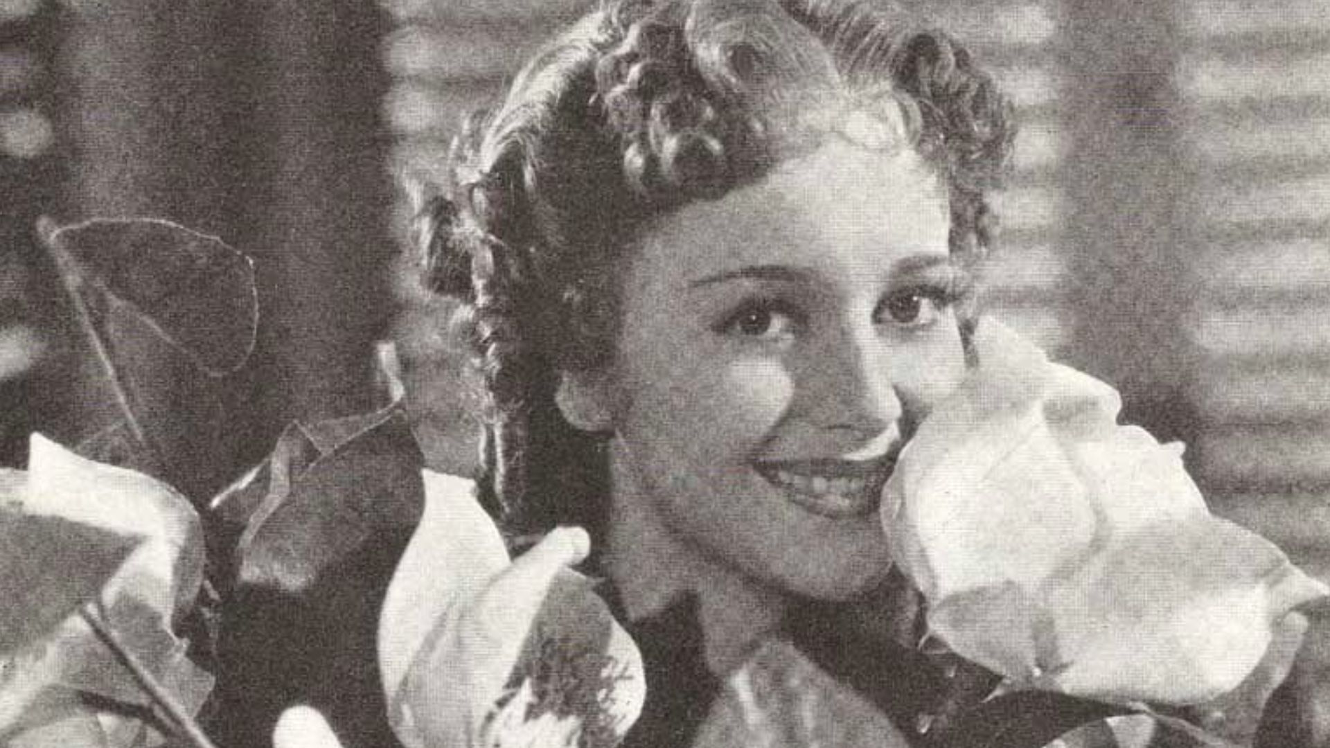 Publicity photo of Olivia de Havilland for Argentinean Magazine. (Printed in USA)