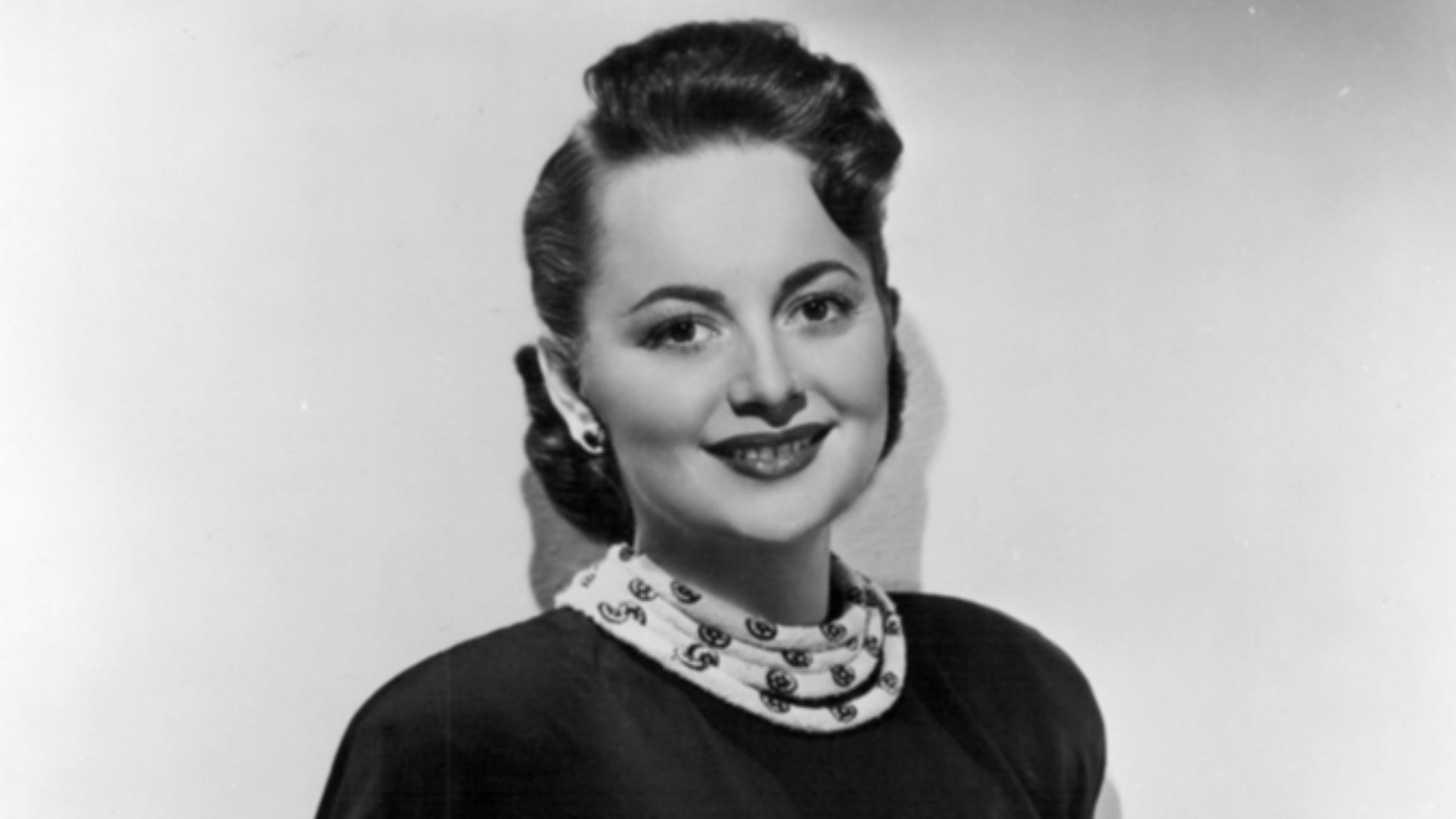 Olivia de Havilland publicity photo, 1947