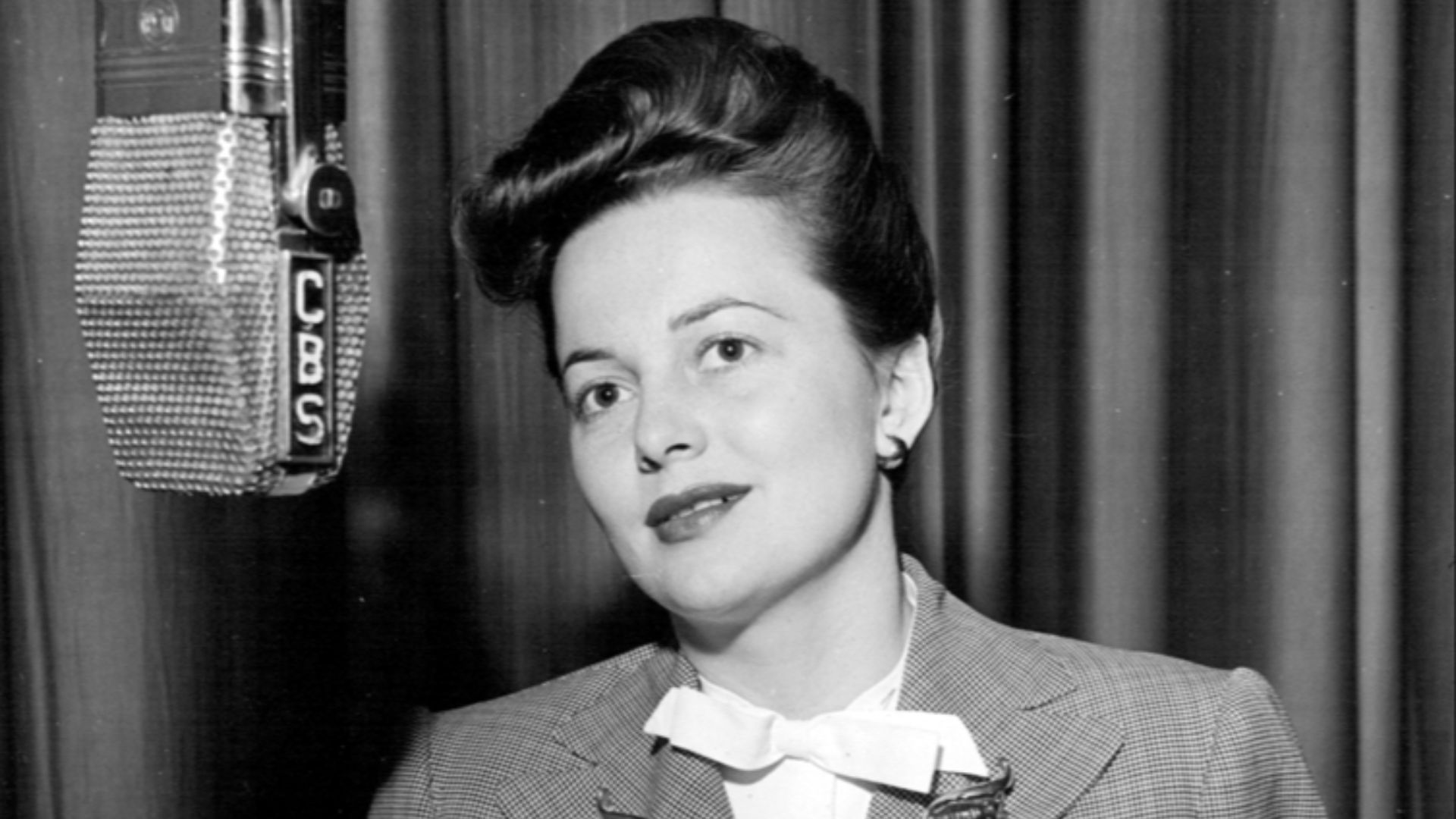 Olivia de Havilland CBS radio publicity photo, 1945