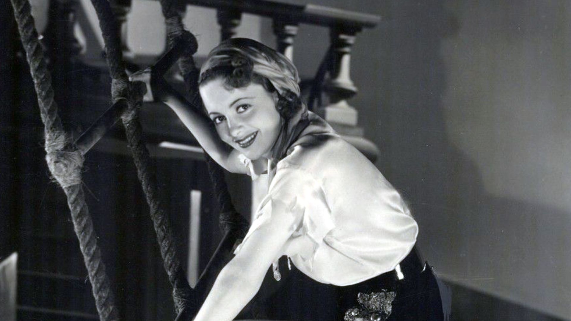 Olivia de Havilland publicity photo for Captain Blood, 1935