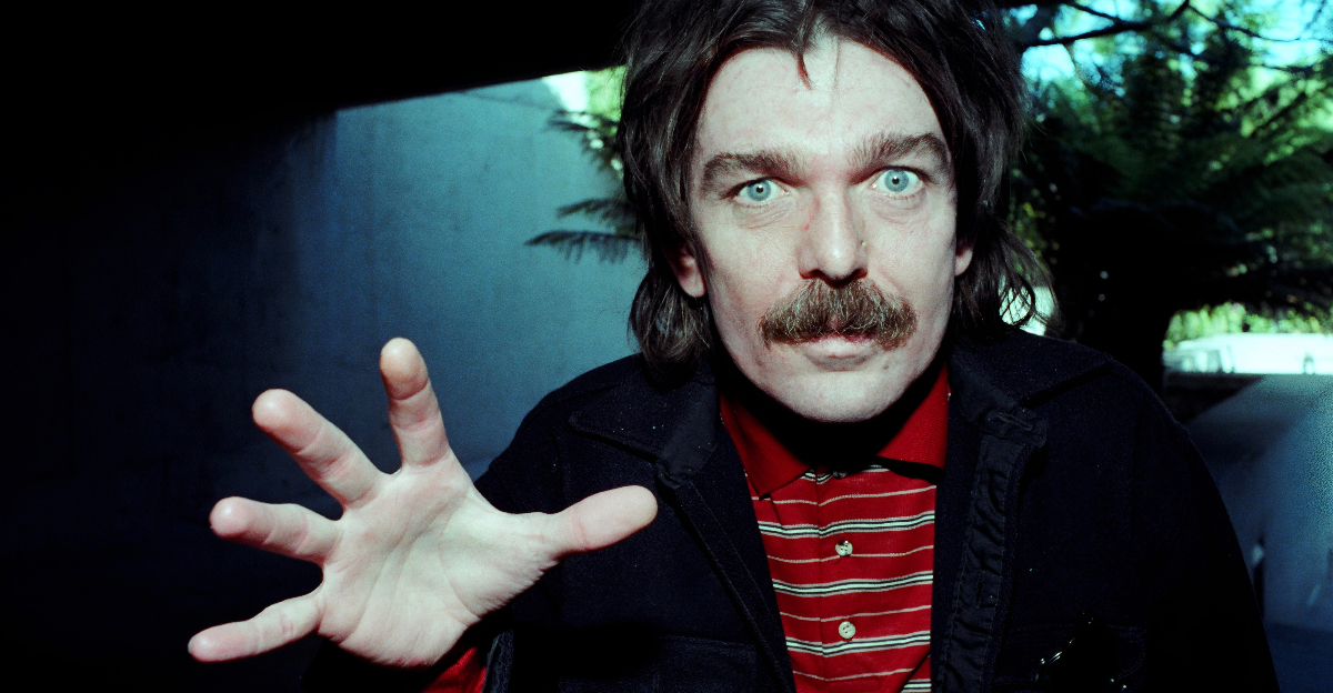 Captain Beefheart posing backstage, 1976
