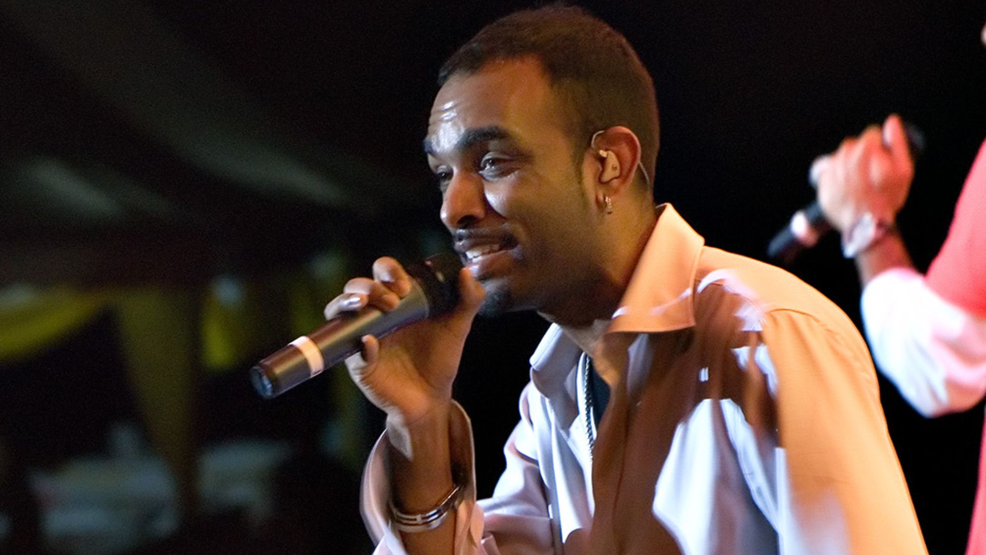 RikRok performing with Shaggy at Live and Loud KL 2007.