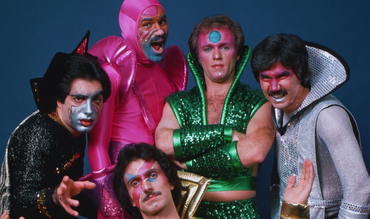 Gettyimages - 635944289, Science Fiction Disco Band Meco (Original Caption) : 1977-Meco and his musicians are shown in their science-fiction-influenced outfits.