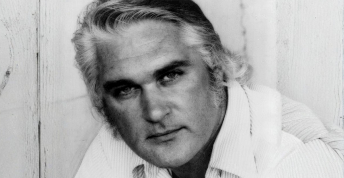 Photo of country western musician and vocalist Charlie Rich.