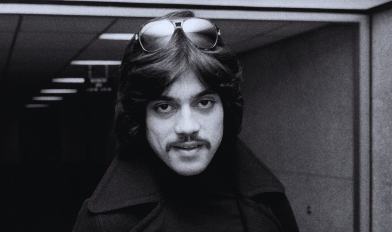 Gettyimages - 115093176, Freddie Prinze Sighted at Dulles Airport 