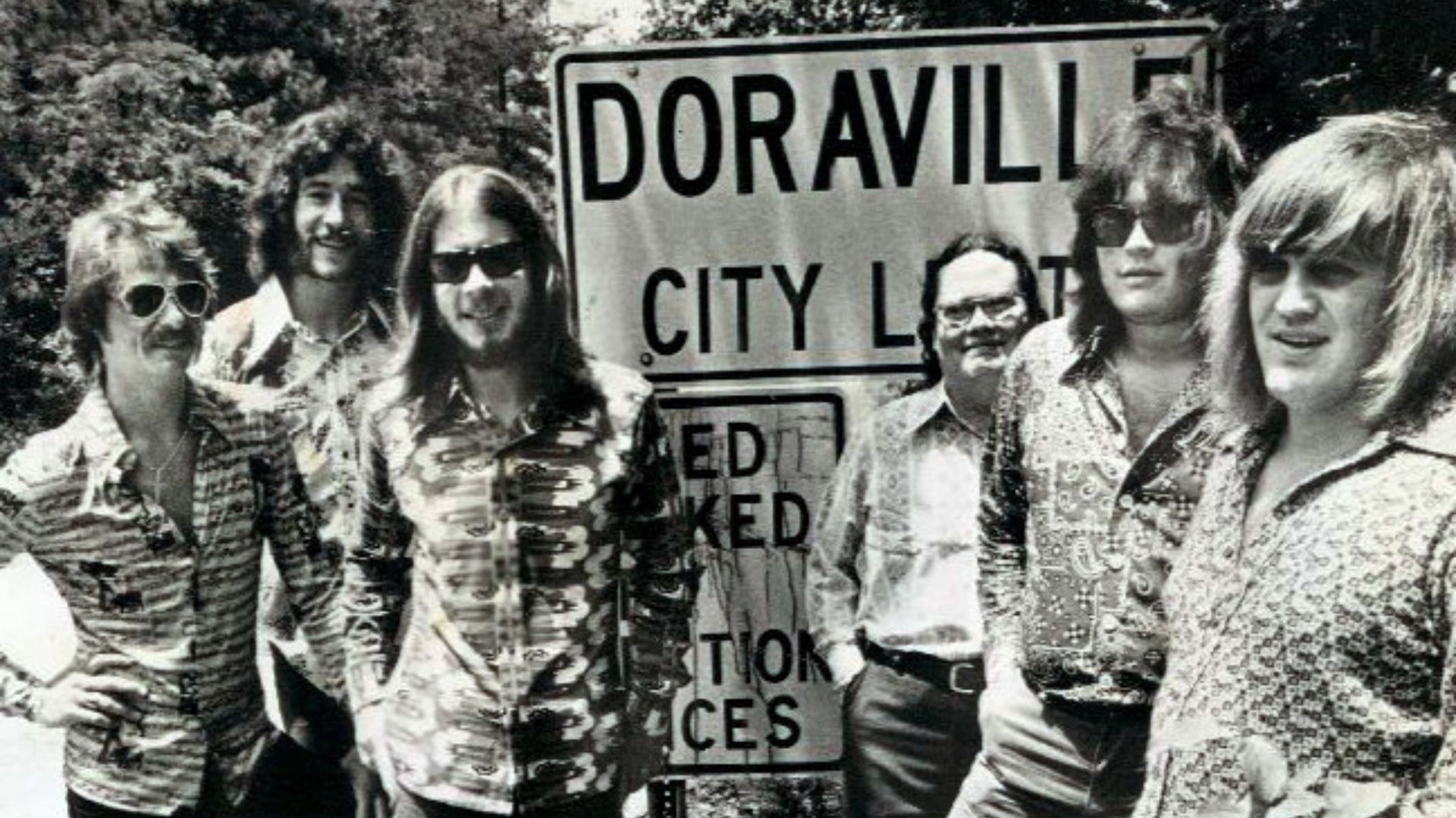 Photo of the music group Atlanta Rhythm Section in 1977. From left: J.R. Cobb, Ronnie Hammond, Barry Bailey, Paul Goddard, Robert Nix, Dean Daughtry.