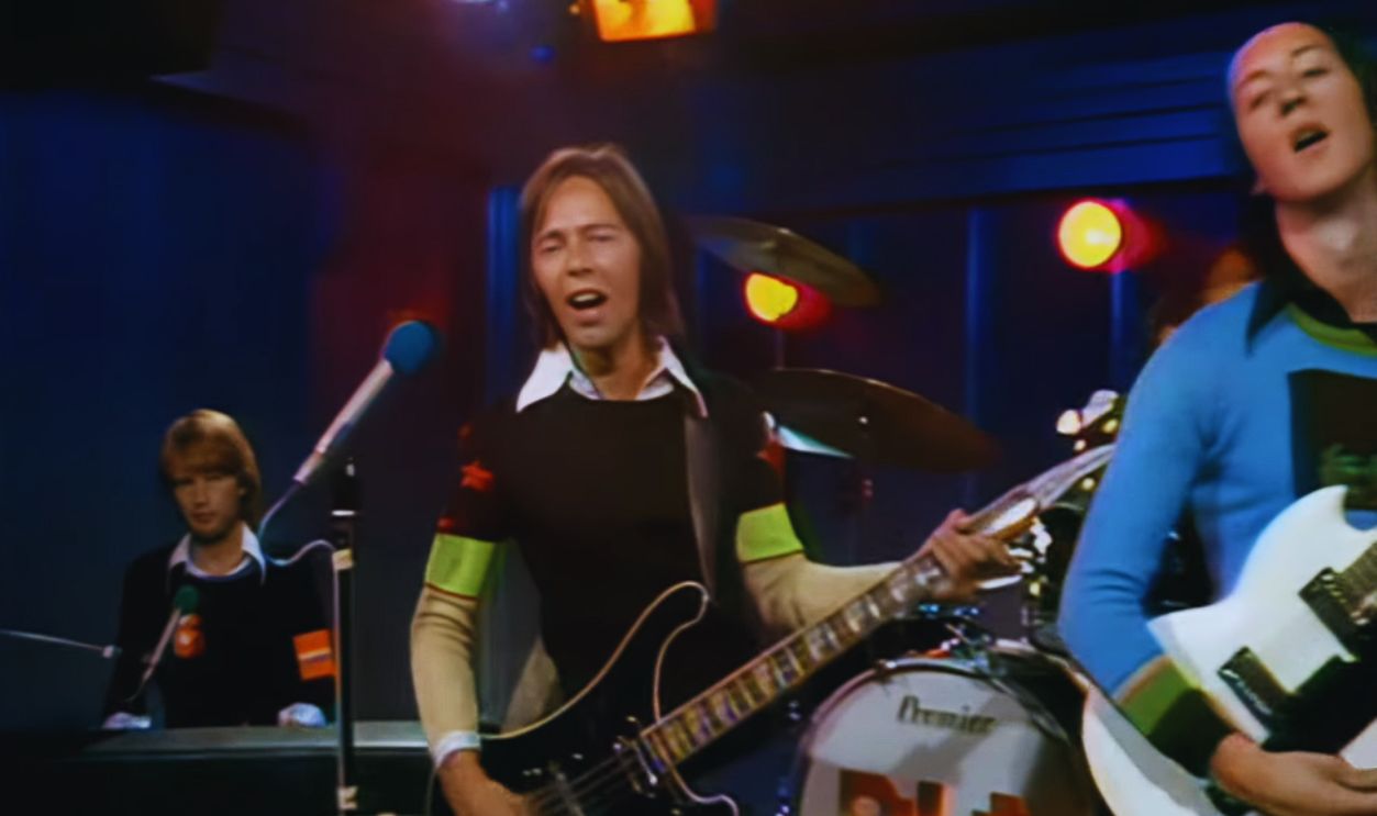 Screenshot from Pilot: Magic (1974) 