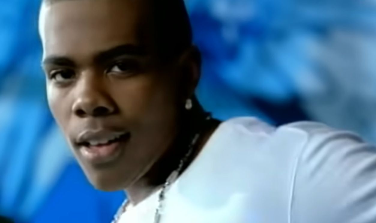 Screenshot from Let Me Love You (2004)