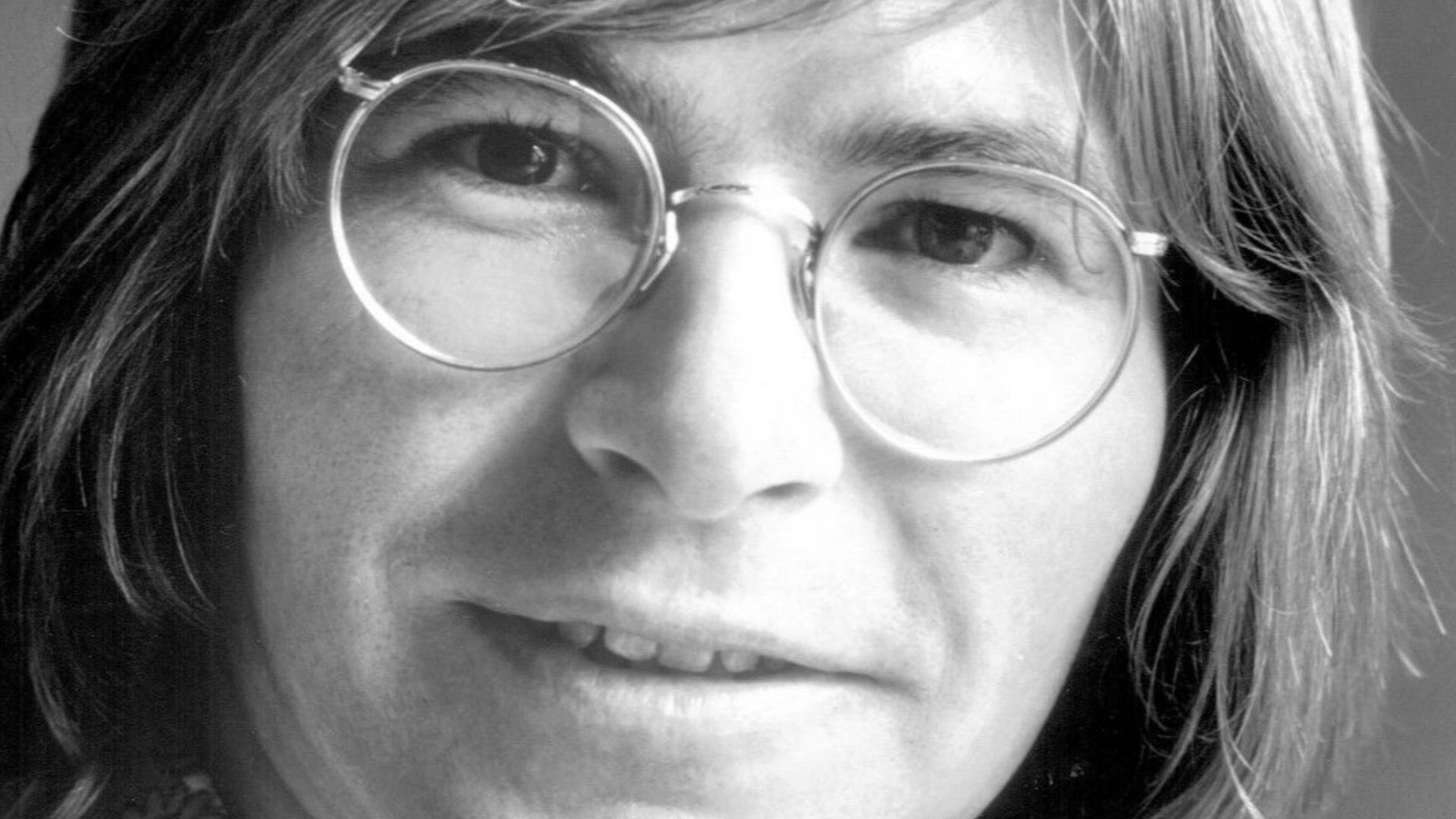 Photo of John Denver from 1974.