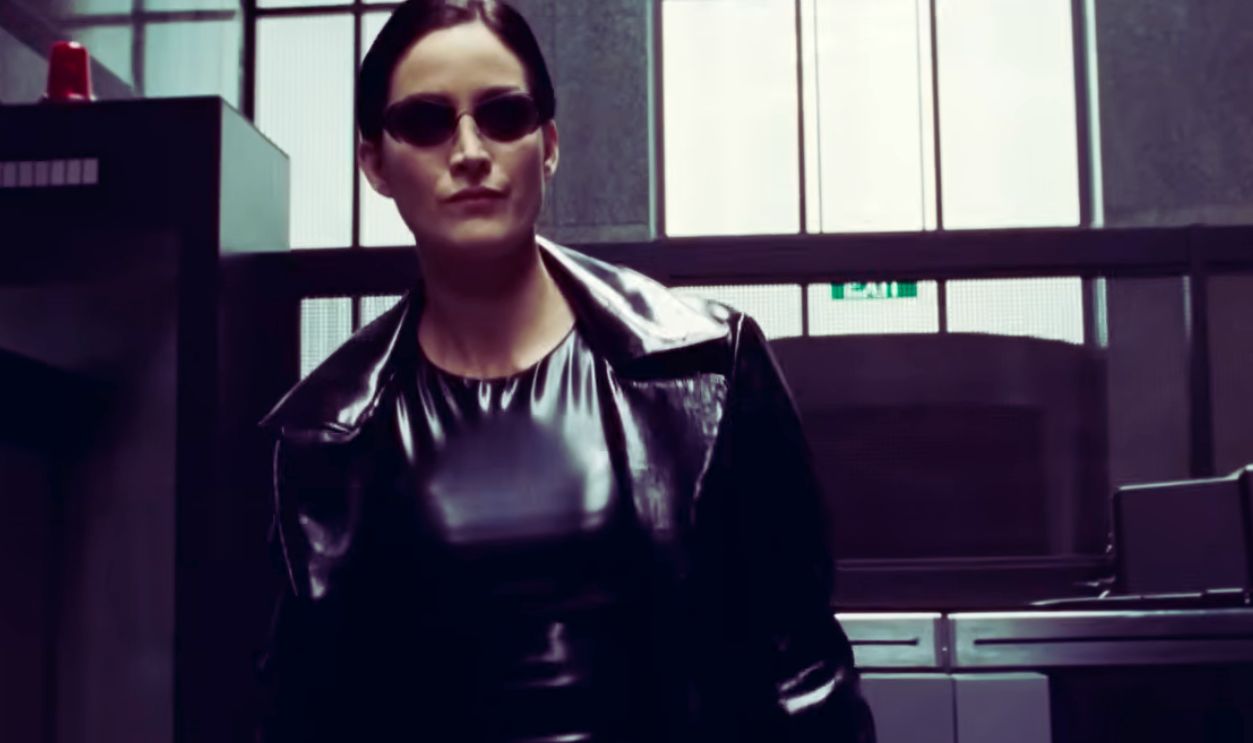 Screenshot from The Matrix (1999)