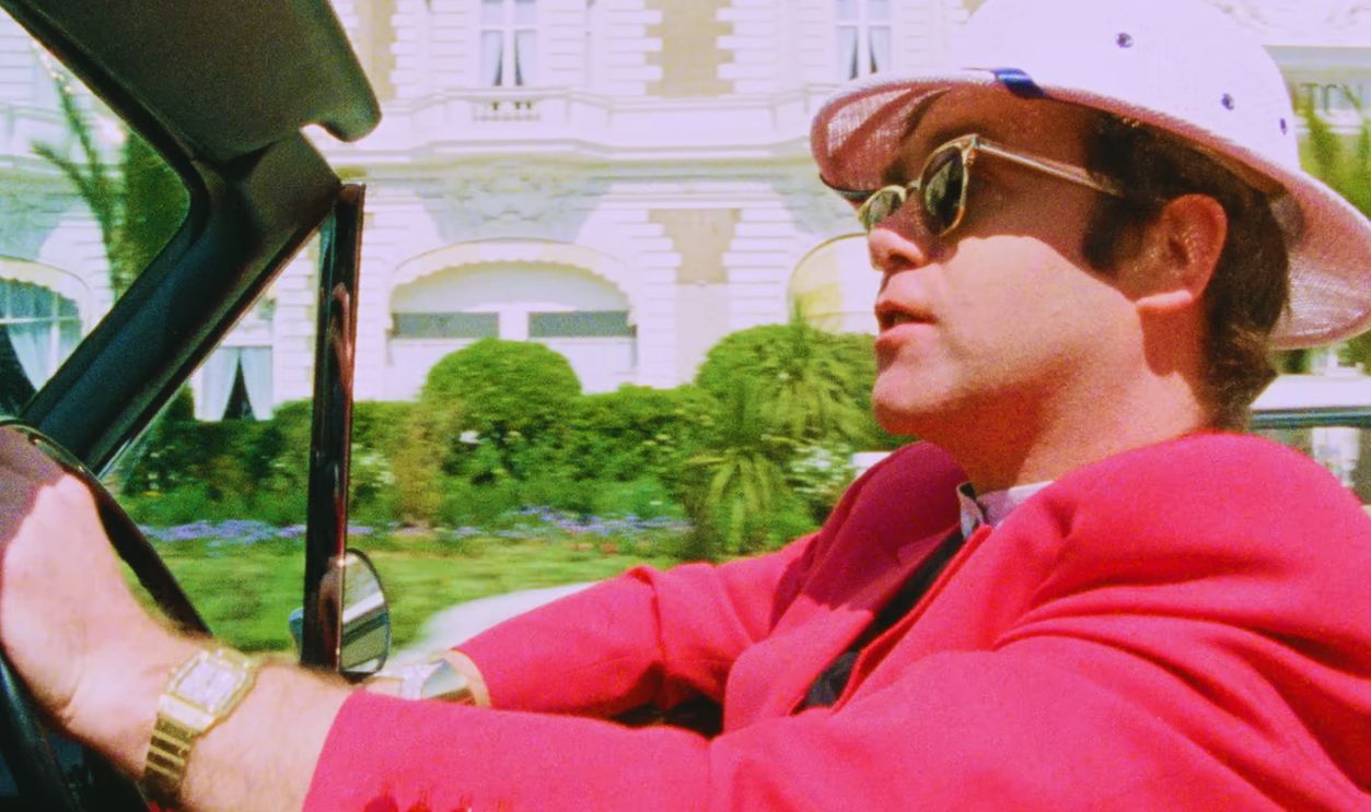 Screenshot from I’m Still Standing (1983)