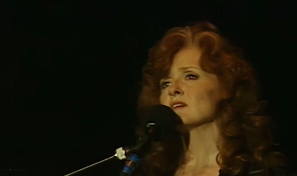 “I Can’t Make You Love Me” (Bonnie Raitt)