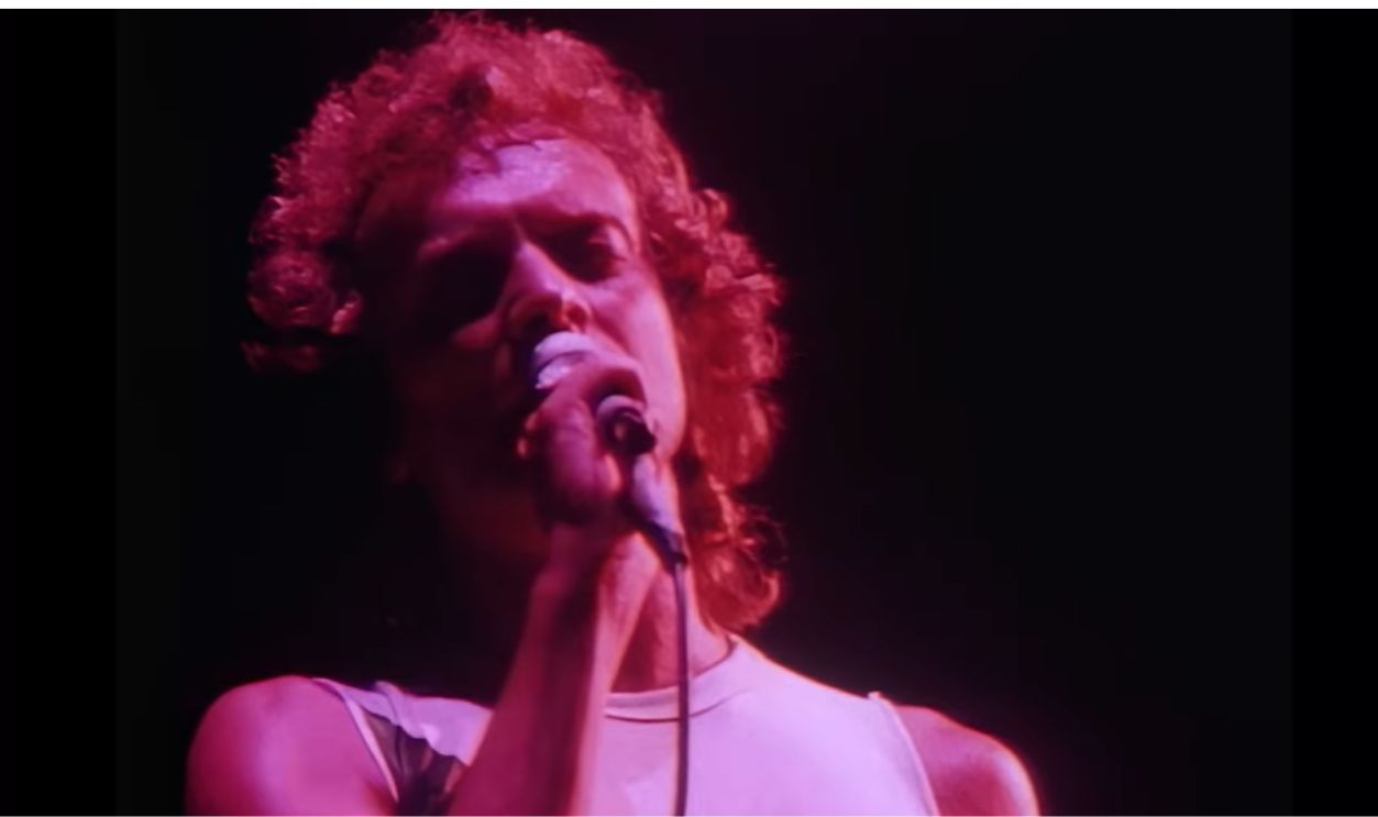“Waiting For A Girl Like You” (Foreigner)