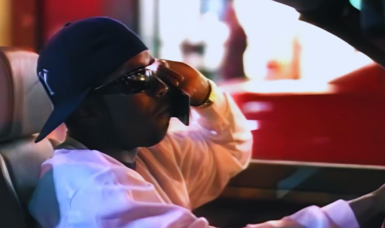 Screenshot from Warning (1994)