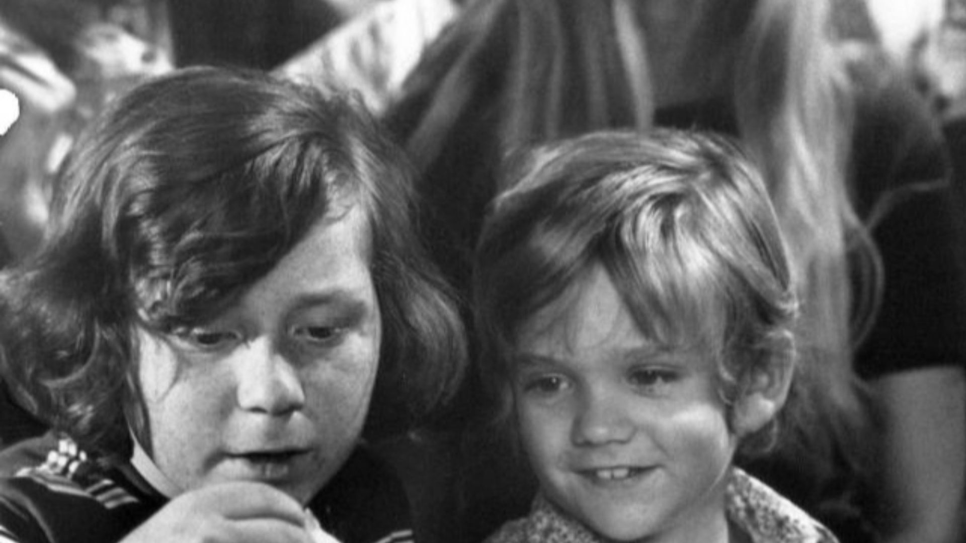 Publicity photo of American child actors, (L–R) Danny Bonaduce, Suzanne Crough and Brian Forster promoting the ABC comedy series The Partridge Family, circa 1971.