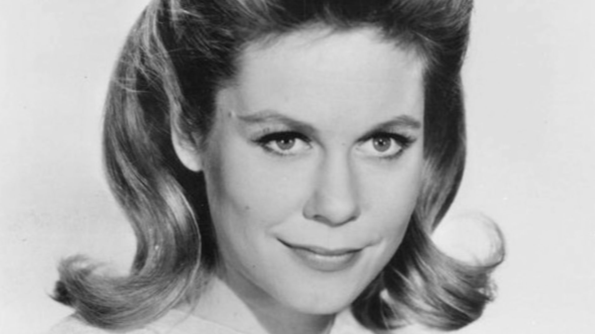 Publicity photo of Elizabeth Montgomery from Bewitched.