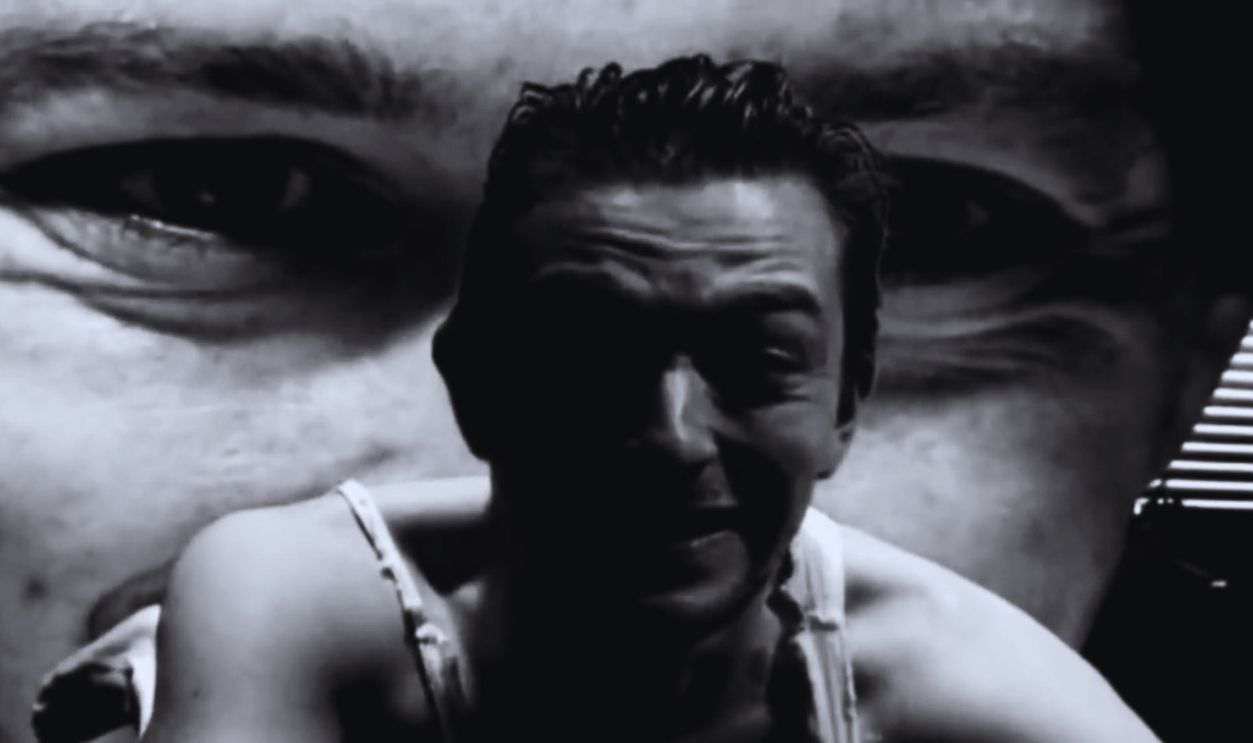 Screenshot from Doodlebug (1997) 