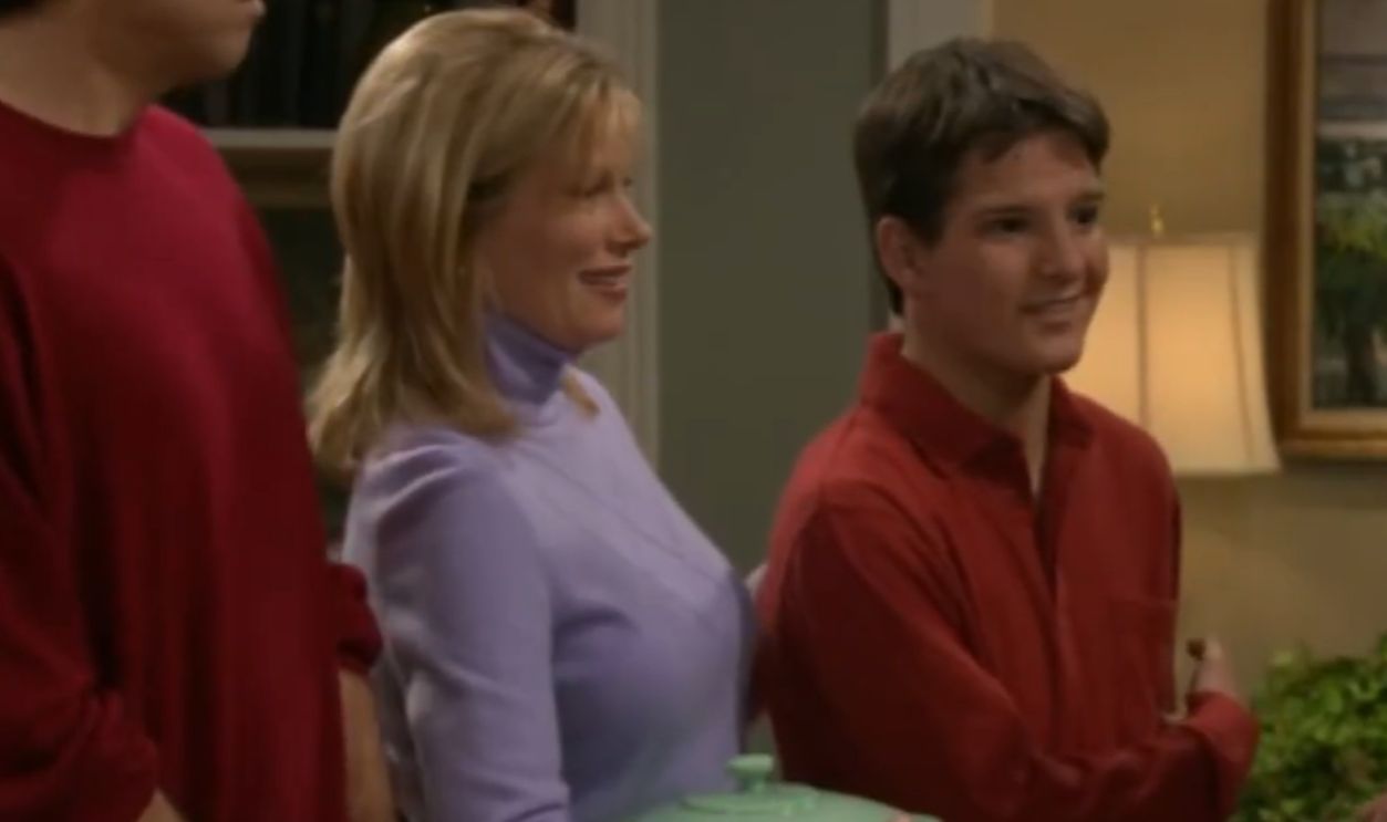 Screenshot from Still Standing, 20th Century Fox Television (2002–2006)