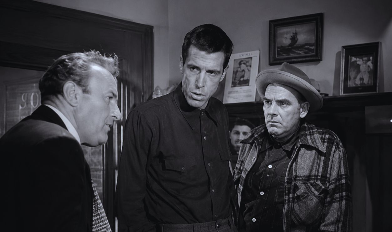 Screenshot from On the Waterfront (1954)