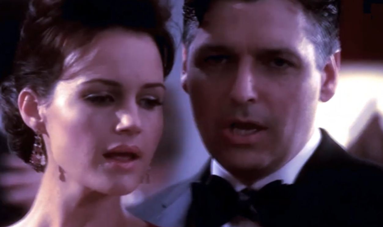 Screenshot from Threshold, CBS (2005–2006)