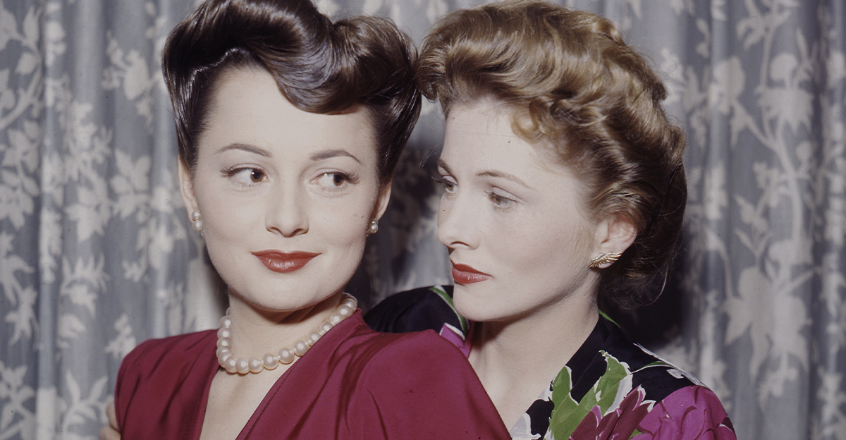 Olivia de Havilland and Joan Fontaine