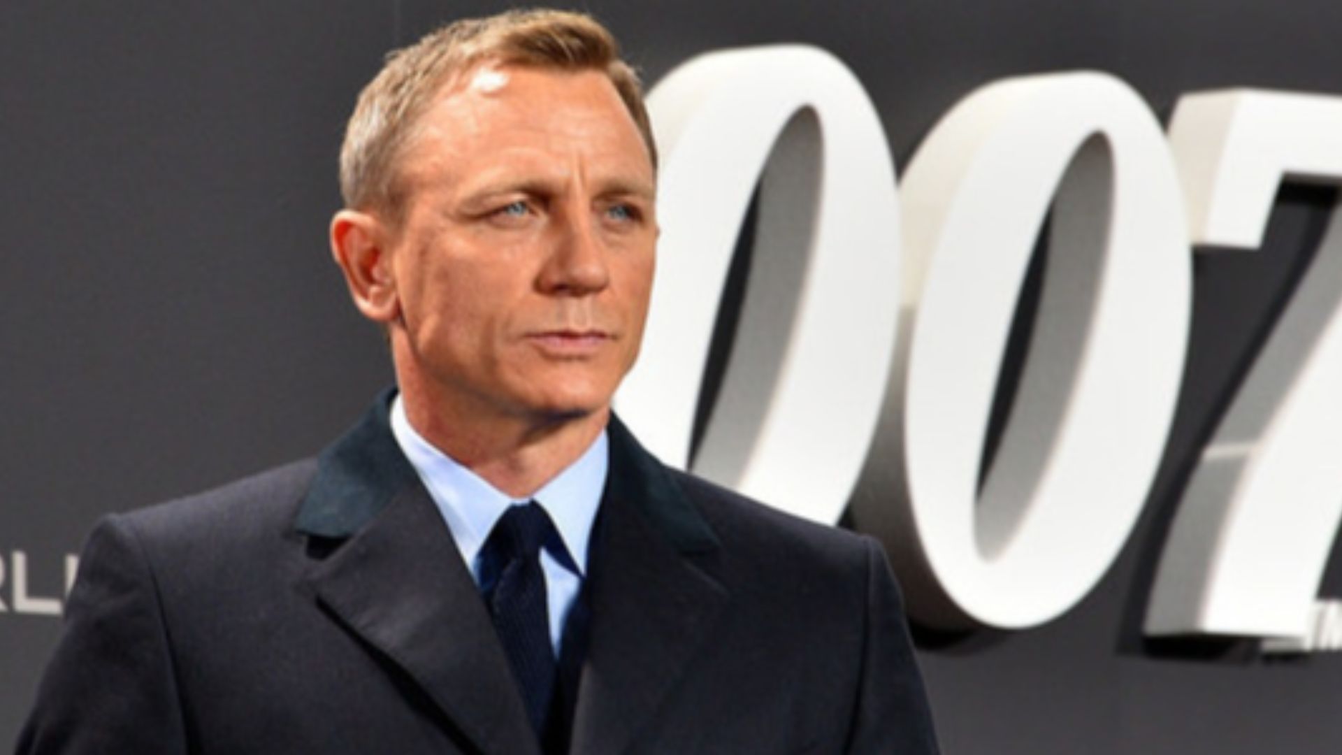 Following the world premiere in London on Monday and Tuesday's simultaneous screenings in Zurich and Rome, it was German fans getting their fix of 007 on Wednesday.

Leading man Daniel Craig and the movie's baddie Christoph Waltz were dapper as ever as th