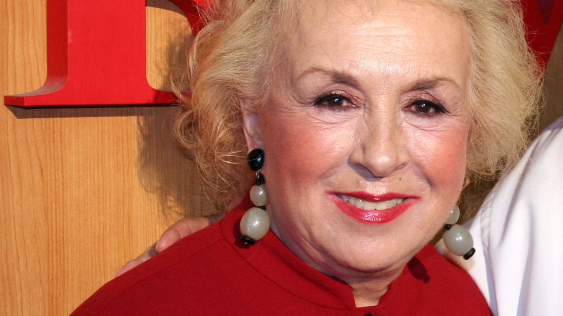 I personally took this photo of Doris Roberts while she was in San Diego.
Please acknowledge