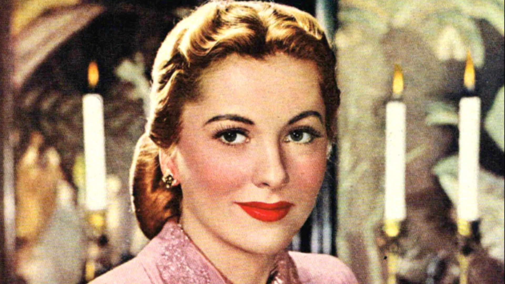 Photo of Joan Fontaine from a Rogers Bros. silverplate ad.