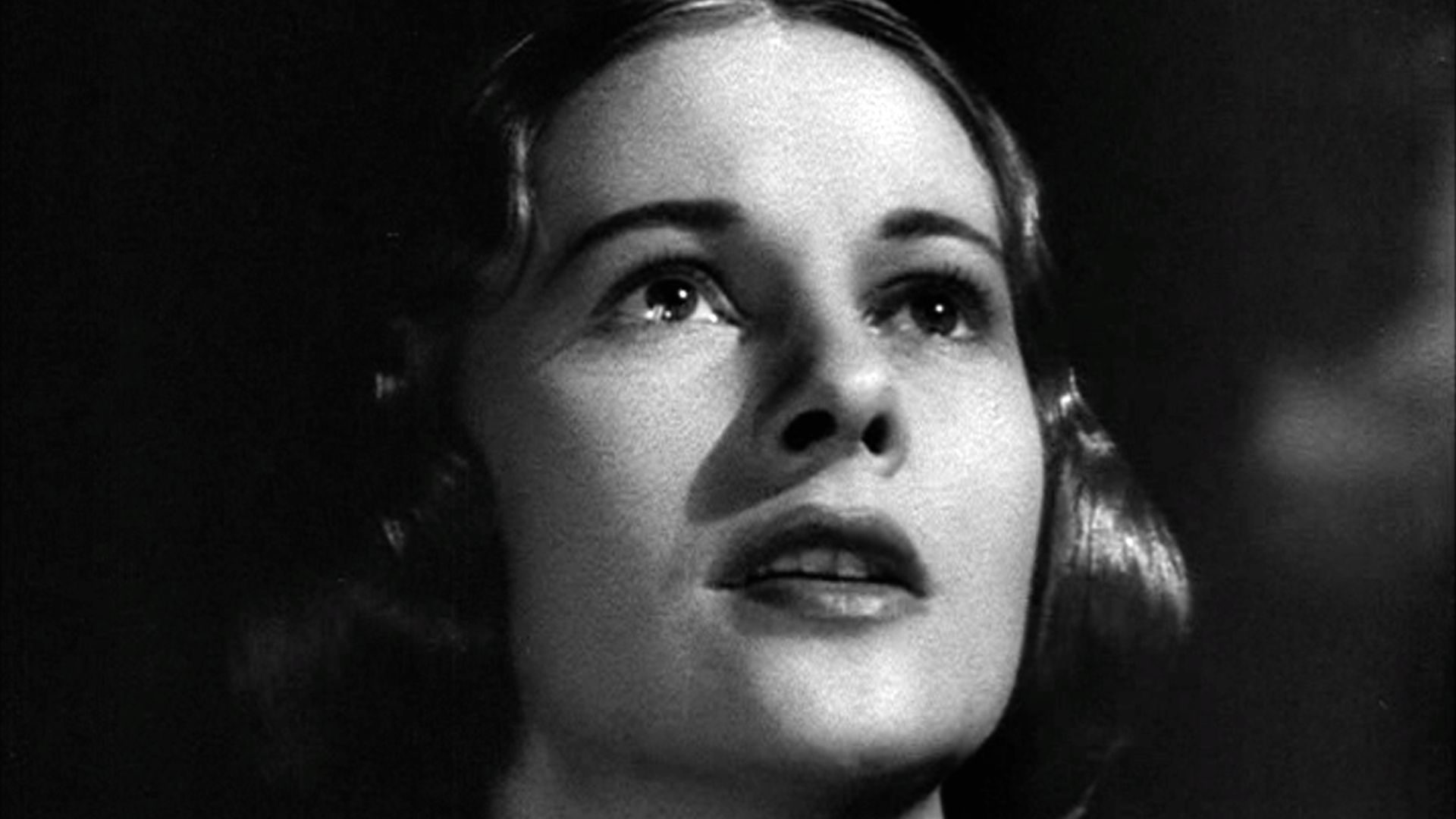 Screenshot of en:Joan Fontaine from the theatrical trailer for the 1943 film Jane Eyre